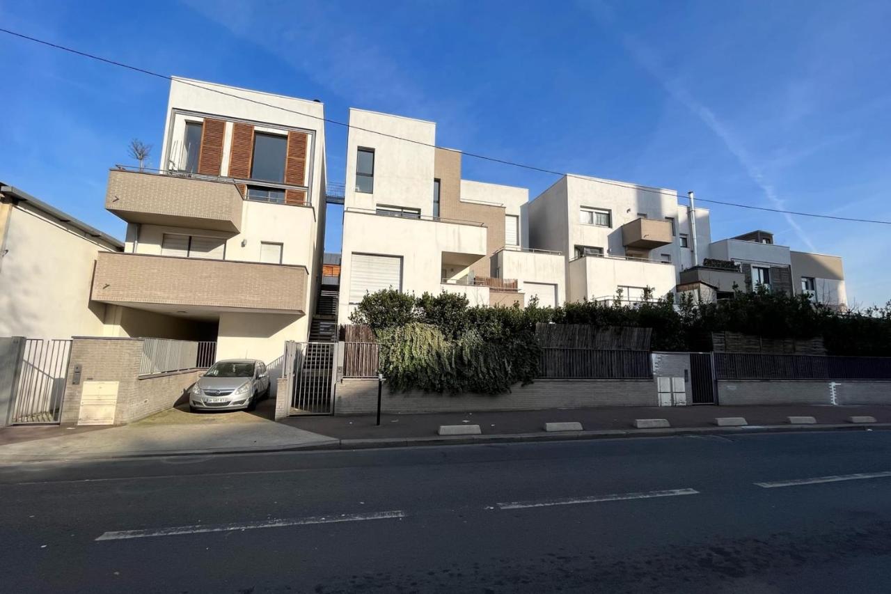 Modern And Bright Near Paris La Courneuve